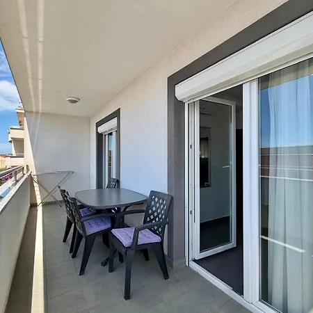 Tony Apartment