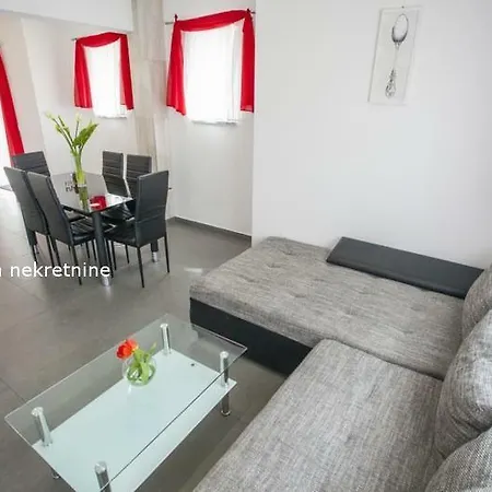 Tony Apartment Makarska