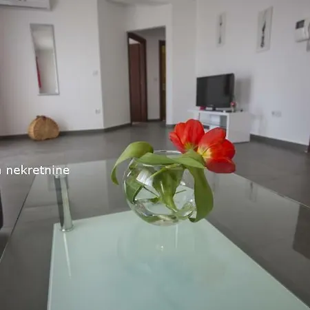 Apartment Tony Makarska