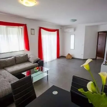 Apartment Tony Makarska